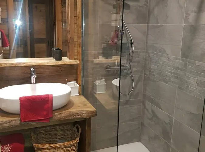 Au Pied, 3ch 2sdb Garage Terrasse *